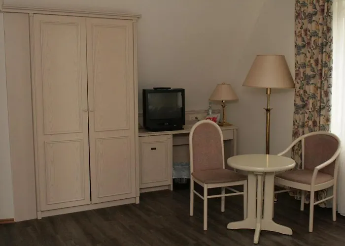 מלון Messehotel Medici 3*